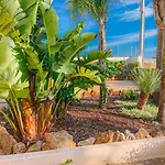 Coral Bed & Breakfast